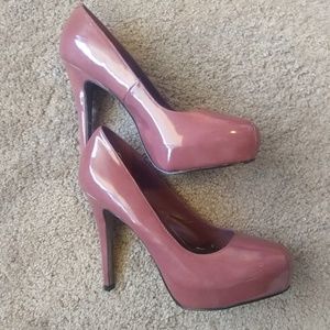 Rose Steve Madden pumps